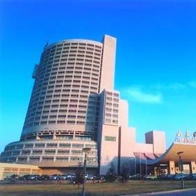 济南大学主校区附近宾相关长尾关键词有哪些