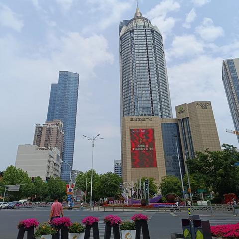 无锡市汽车站是哪个区