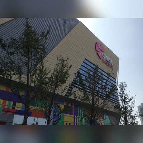 济南市最大的银座在哪里