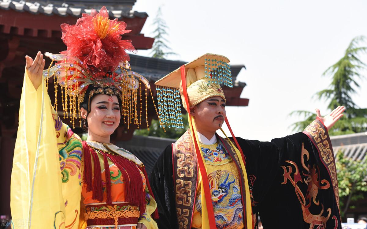 云想衣裳花想容全诗(云想衣裳花想容)