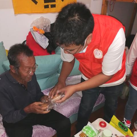 昆明市哪里买送老人礼品