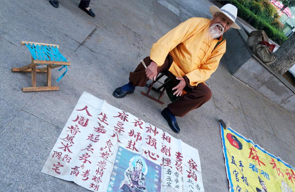 淘气宝宝起名怎么起的(如何引导孩子涂鸦)