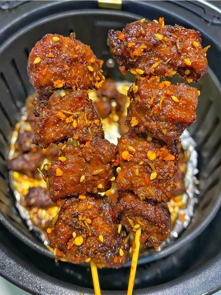 美食配什么文案简洁（12月中餐美食发朋友圈文案）