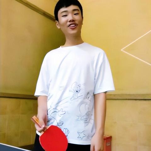 给爸爸拜年买什么