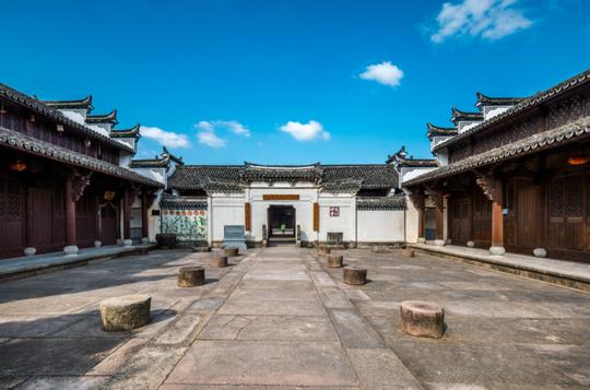 金华冷门古村的春日时光，藏了一座“苏州园林”，简直令人千般着迷，免门票！！！