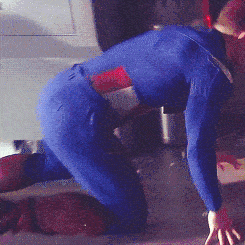 翘臀撸管健身运动表情