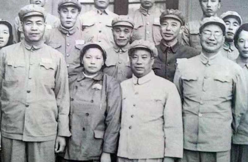 兽医科学北大中文核心期刊黄一琳饰演的兔子精万晓娟妩媚动人