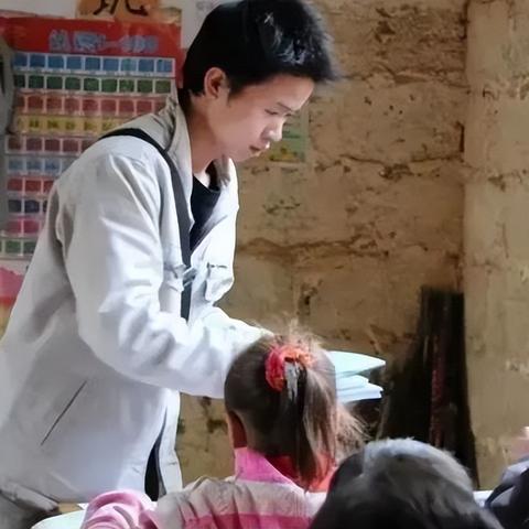 福建省厦门教育局规定年轻教师升职必须有支教经历原因什么是呢？