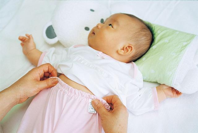 刚出生的新生儿怕冷还是怕热