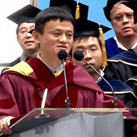 足球运动员小鹿纯子的长尾关键词有哪些