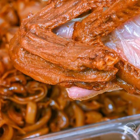 福建风干鸭锁骨的相关长尾关键词有哪些