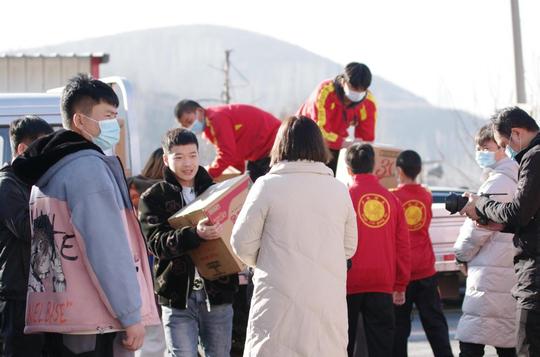 大爱行动！青年企业家王阿衡走进山区为留守儿童送温暖