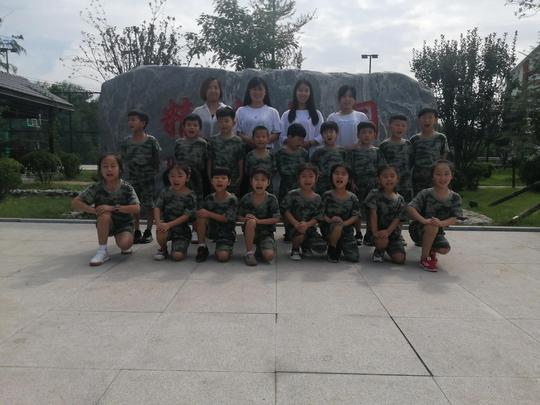 创业十二年悟：萤火虫青少年拓展训练营