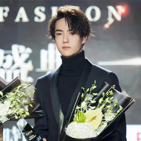 交友工具自我介绍英语相关长尾关键词有哪些