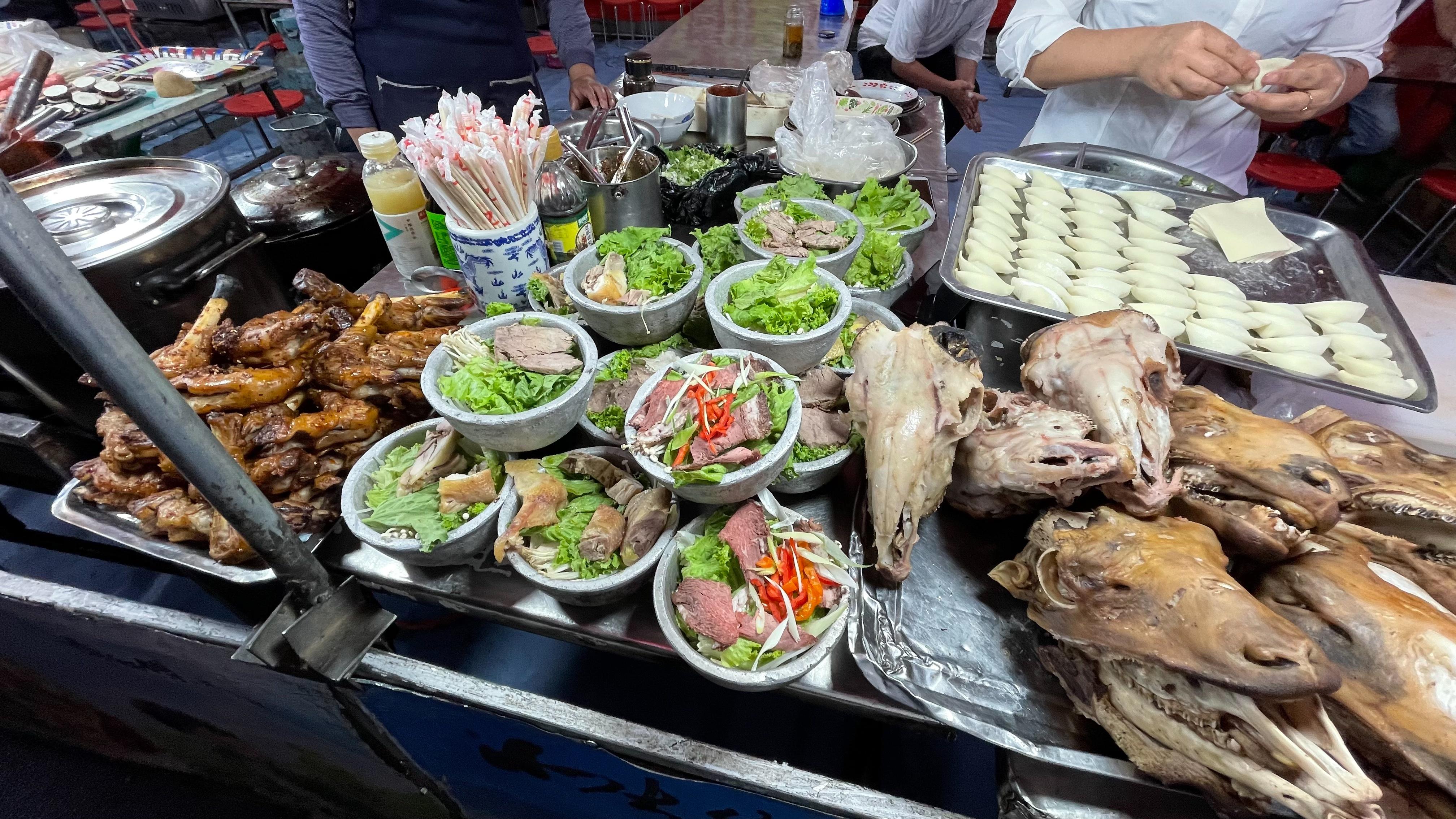 夜市拍什么美食好（东营东城哪个夜市最大）