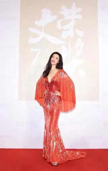 朱珠最惊艳的三张全身照片