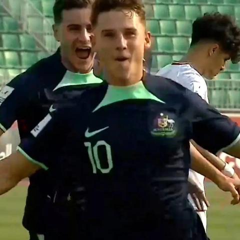 越南伊朗足球比赛的长尾关键词有哪些