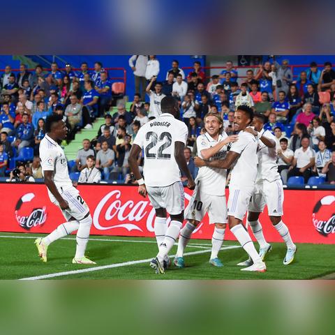 足坛17位"亿欧先生"深度盘点：谁是转会市场的真正王者？