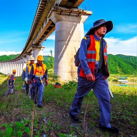 通化市和沈阳市哪个大
