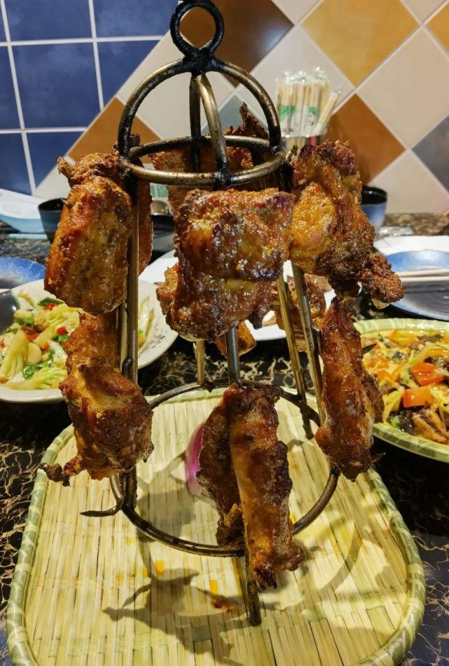 看新疆美食什么最好（新疆有哪些比较实惠的美食）