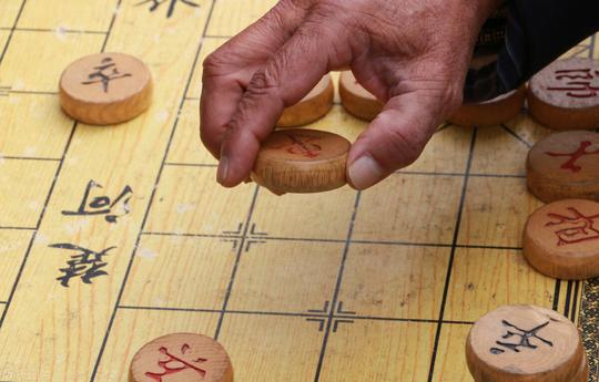 揭秘“街头象棋残局”骗术