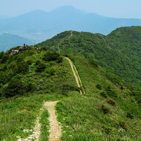 宁波市有什么出名的山