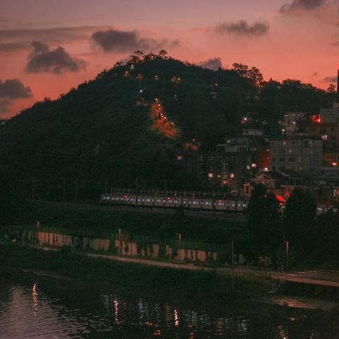 从紫微斗数看学业趋势：你的大运藏着读书命吗？