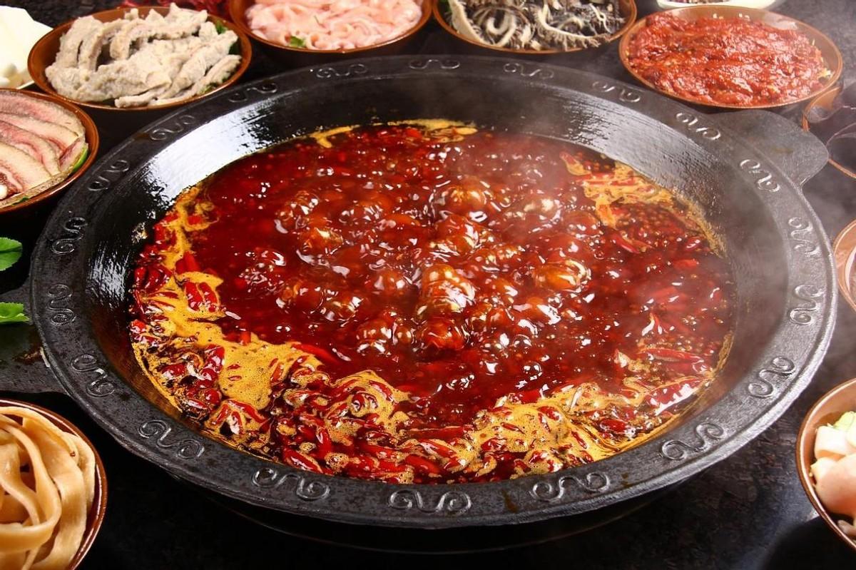 重庆美食什么菜系（我国地方菜系比较重要集中什么的菜系比较重要）