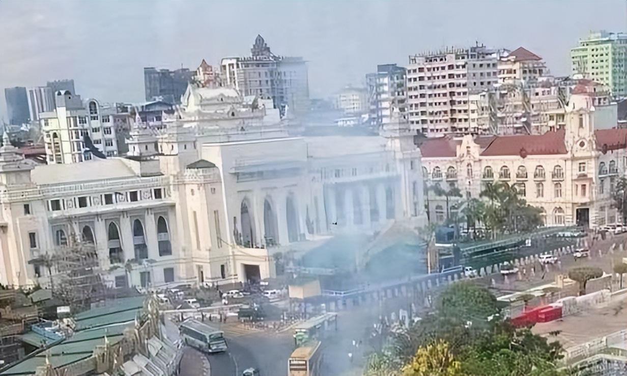 河南增3例感染者
 /河南新增3例感染者