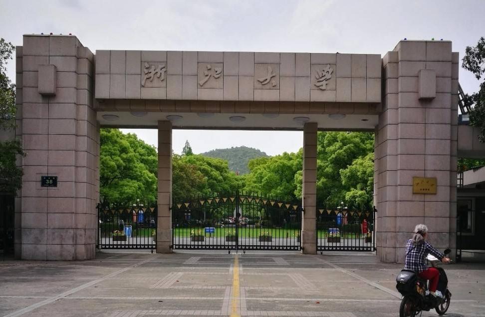 新加坡大学排名一览表(新加坡科技大学qs排名)