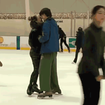 谷爱凌失误后表情好可爱图片