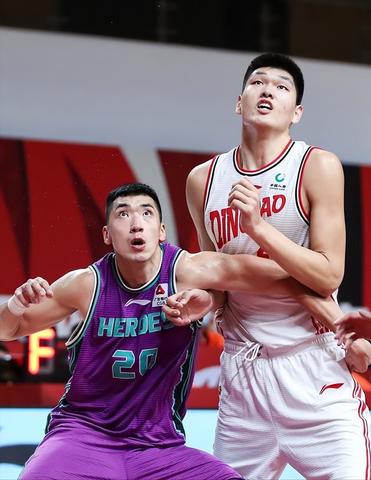 激烈对决！活塞VS雄鹿：NBA巨星碰撞！,激烈对决！活塞VS雄鹿：NBA巨星碰撞！,第1张