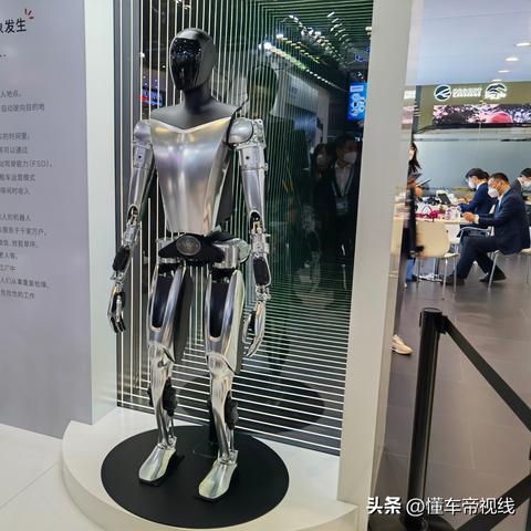 从科幻到现实：这届人形机器人 终于要“干活”了！