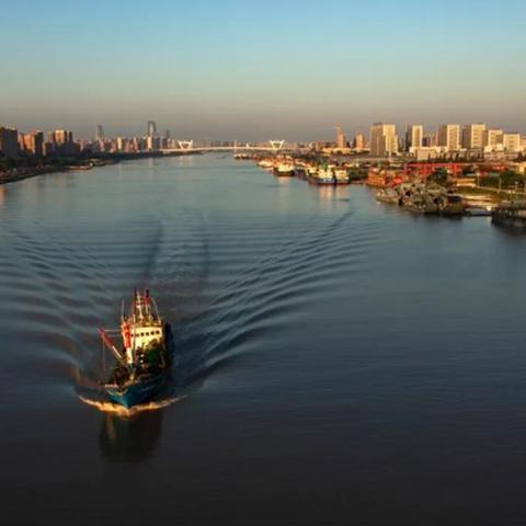 南宁市与昆明市哪个更美