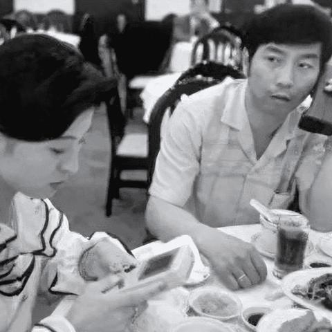 深圳市楼道杂物哪个部门管？