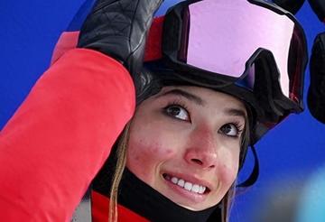 谷爱凌又做鬼脸了比赛现场图片