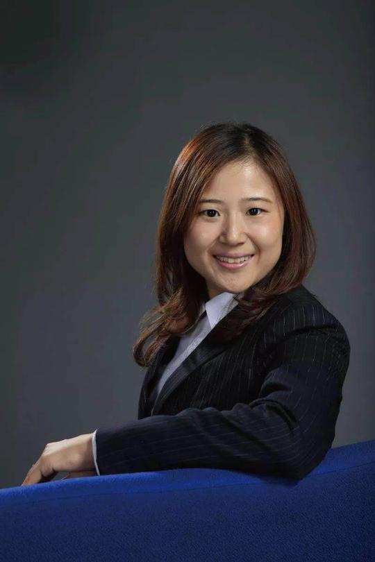 河北女孩，17岁辍学创业，靠英语培训暴富，如今被家长追讨学费