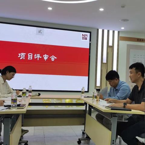 海南和桂林哪里更好玩？