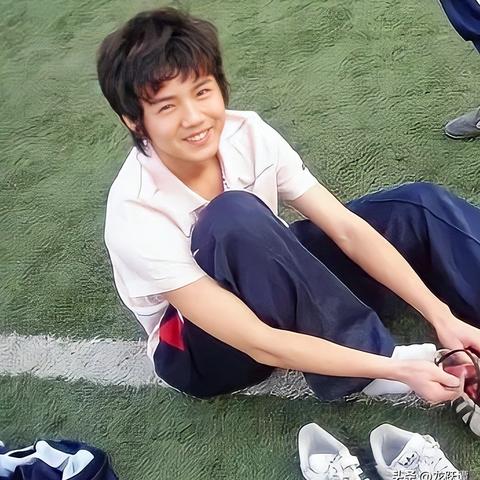 2020石家庄育英中学高中学费？