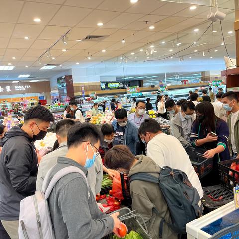 广州有哪些大型的超市(具体地址)？