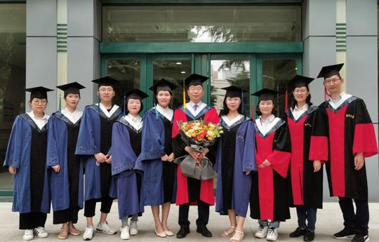 多名北大博士竞争河南大学辅导员岗位，高学历贬值了，是真的吗