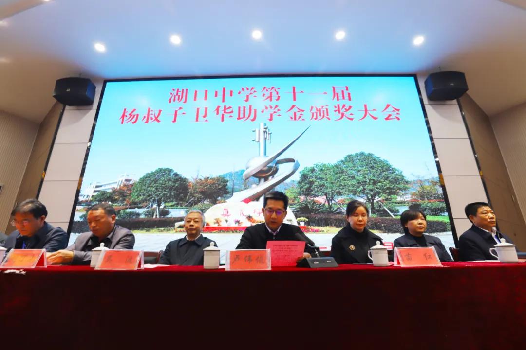 诚信的女宝宝怎么起名(镱字取名的寓意)
