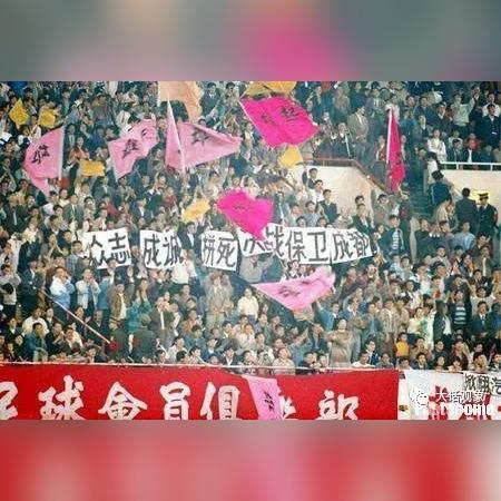 足球运动员可爱儿子的长尾关键词有什么