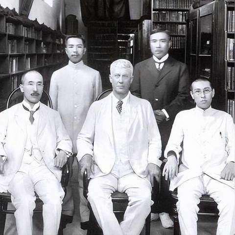兰州大巴到阿克苏多久的相关长尾关键词有哪些