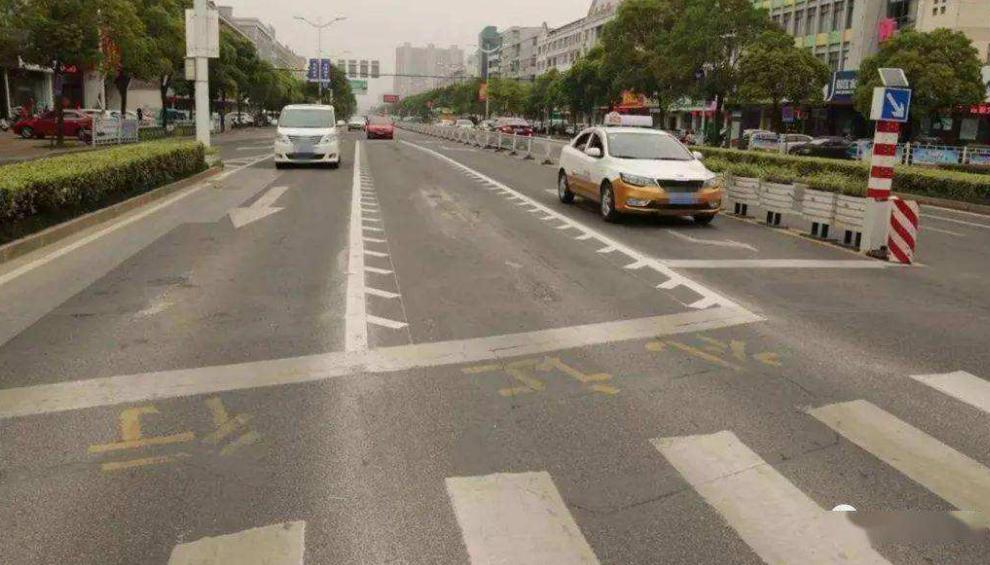 新手上路不知道怎么走哪个车道你们那的高速第一车道还是快车道吗