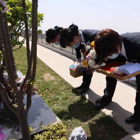 河南哪个地方做墓碑的多