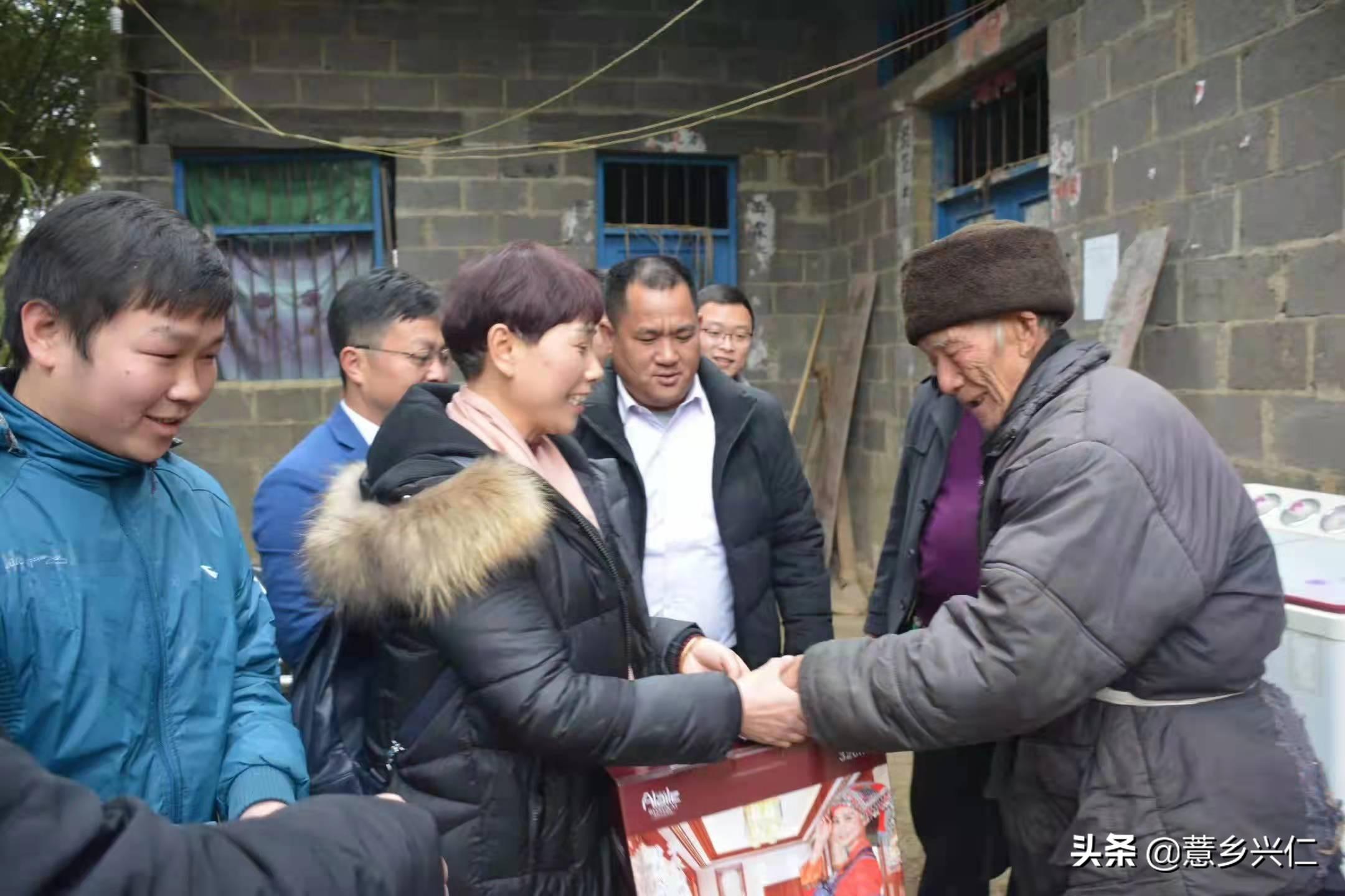 【上海回应资助返乡
 ,上海返乡补贴】