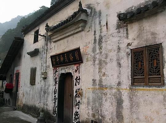 池州一冷门古村，规模不大小众又冷清，留有淳朴烟火气宛如桃源