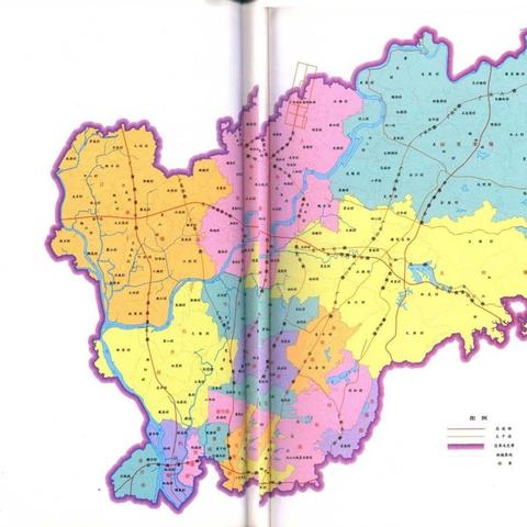 白云区离广州市区中心近吗？