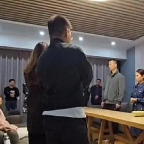 成都市殡仪馆停车场在哪里